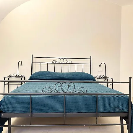 De Vivo Realty - La Campanella * Termini
